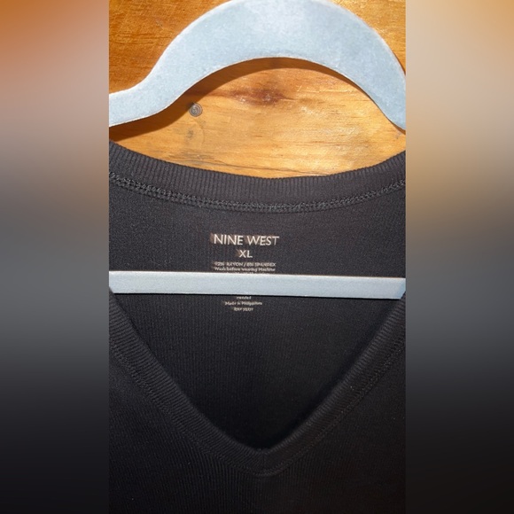 Women's Nine West Ribbed Ruffle
Sleeve Tank Top-Black - Picture 3 of 6